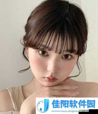 亲小花园的时候需要垫枕头吗:舒适体验的选择