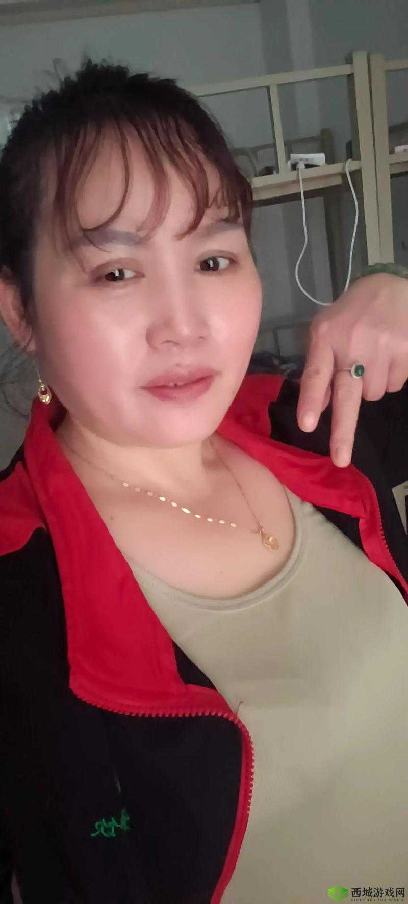 专约老阿姨精神小伙返场是真的吗:探究背后的真相与期待